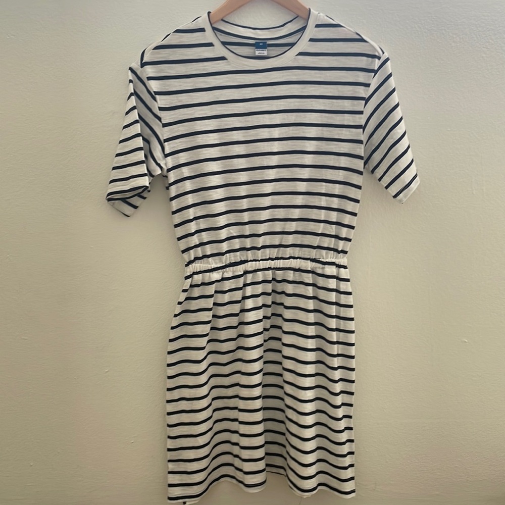 🔥 5 for $25 sale! NWOT Old Navy Striped Dress
